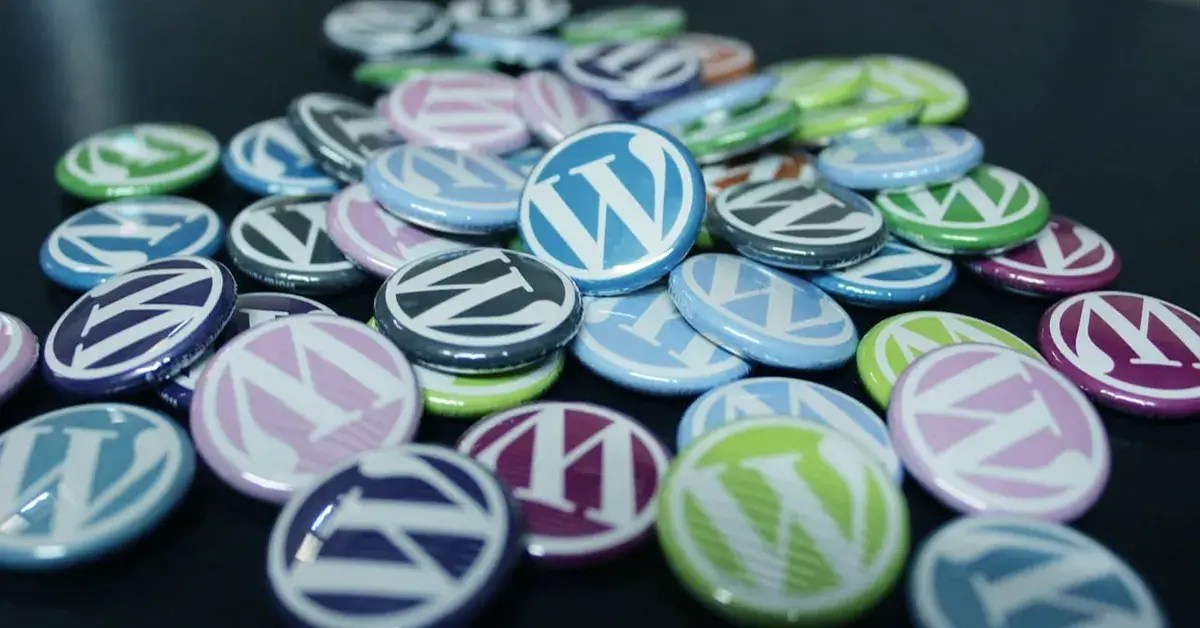 WordPress vs. Substack: Choosing the Right Platform for Newsletters